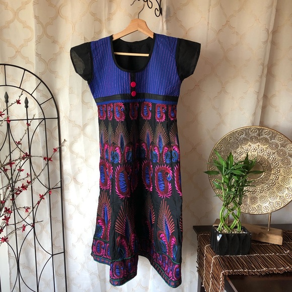 Handcrafted Embroidered Kurta - Picture 1 of 6